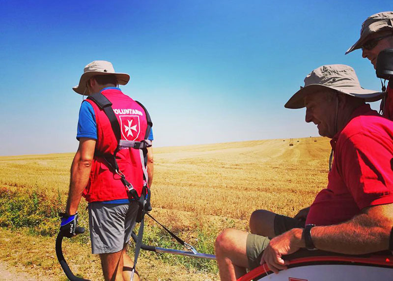 humanitarian_volunteers